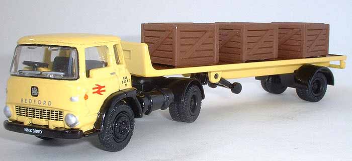 BRITISH RAIL Bedford TK Artic Flatbed.