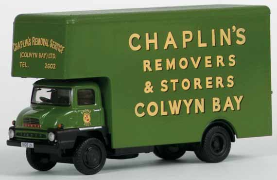 36101 TRADER LUTON BOXVAN Chaplin�s Removals.