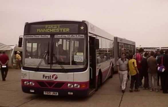 First Manchester Volvo B10LA