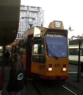 RET Duwag ZGT tram 825