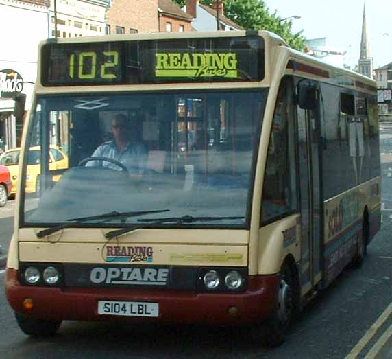 Reading Buses Solo S104LBL