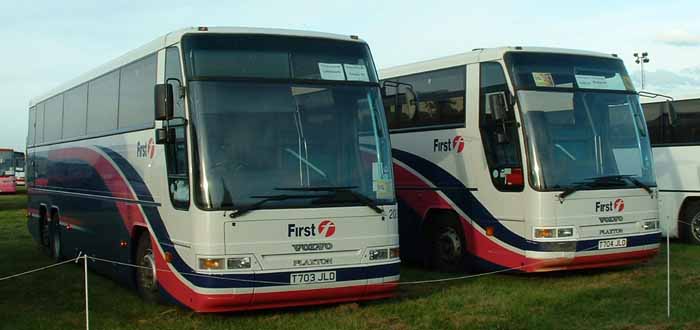 First Beeline Heathrow Volvo B12MT Plaxton