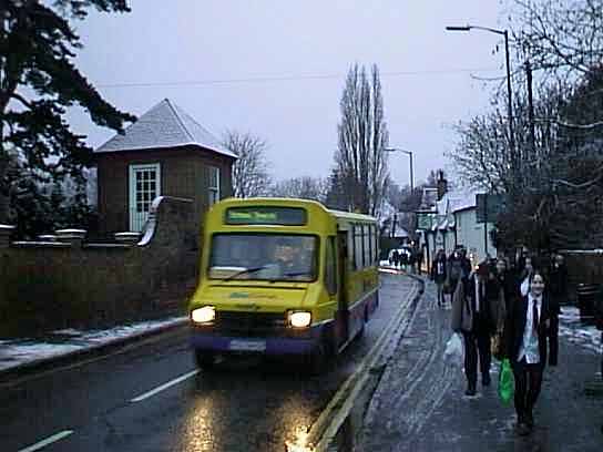 Bee Line Renault S75 Wright Nimbus