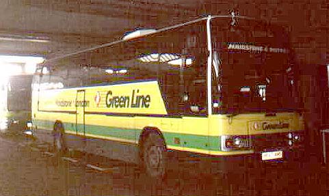 Maidstone & District Green Line Volvo B10M Plaxton Paramount 2846 H847AHS