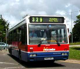 Wycombe Bus Company Volvo B10B Plaxton Verde 625