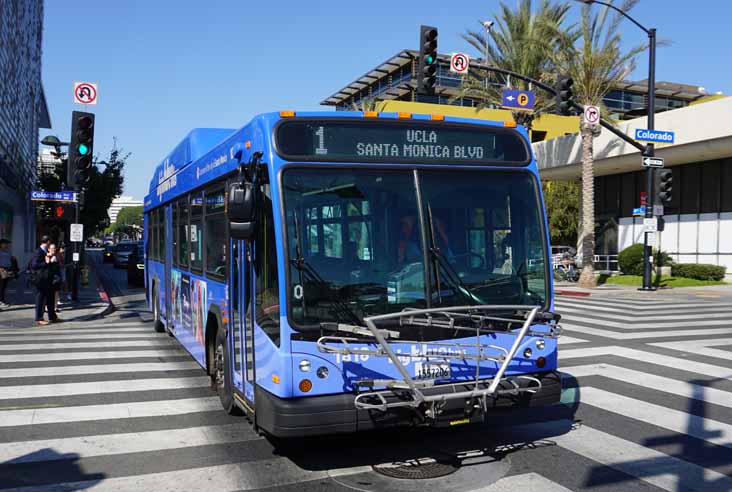 BIG Blue Bus | SHOWBUS AMERICA BUS IMAGE GALLERY | California