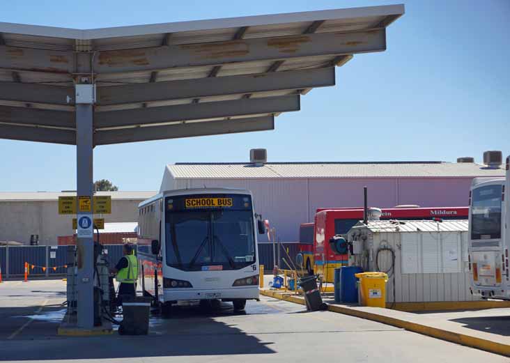 CDC Mildura | australia.SHOWBUS.com BUS IMAGE GALLERY