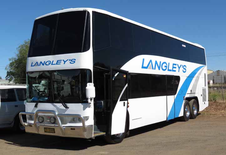 Langley's Coaches of Dubbo | australia.SHOWBUS.com BUS IMAGE GALLERY | NSW
