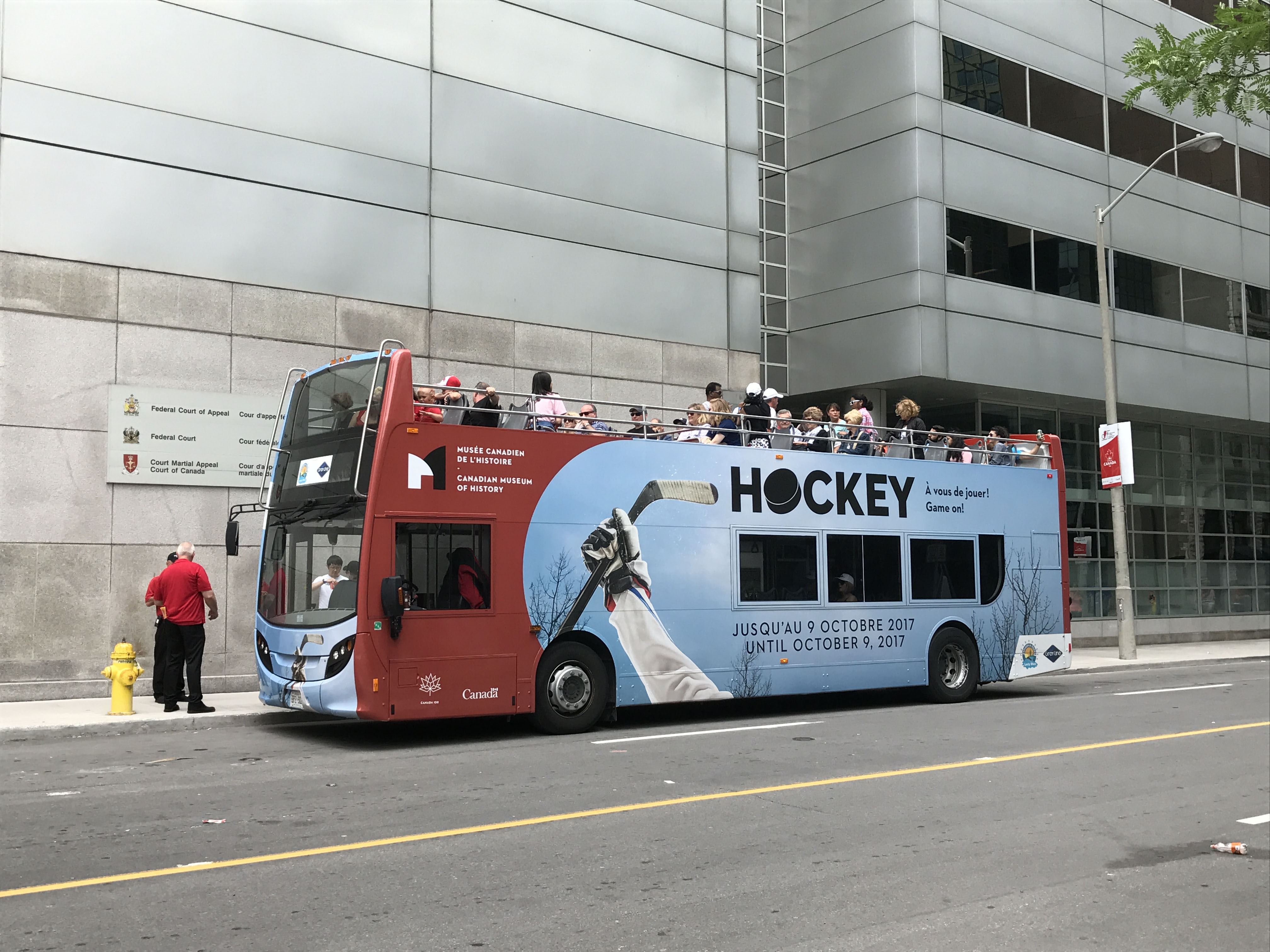 Lady Dive | SHOWBUS BUS IMAGE GALLERY | Canada