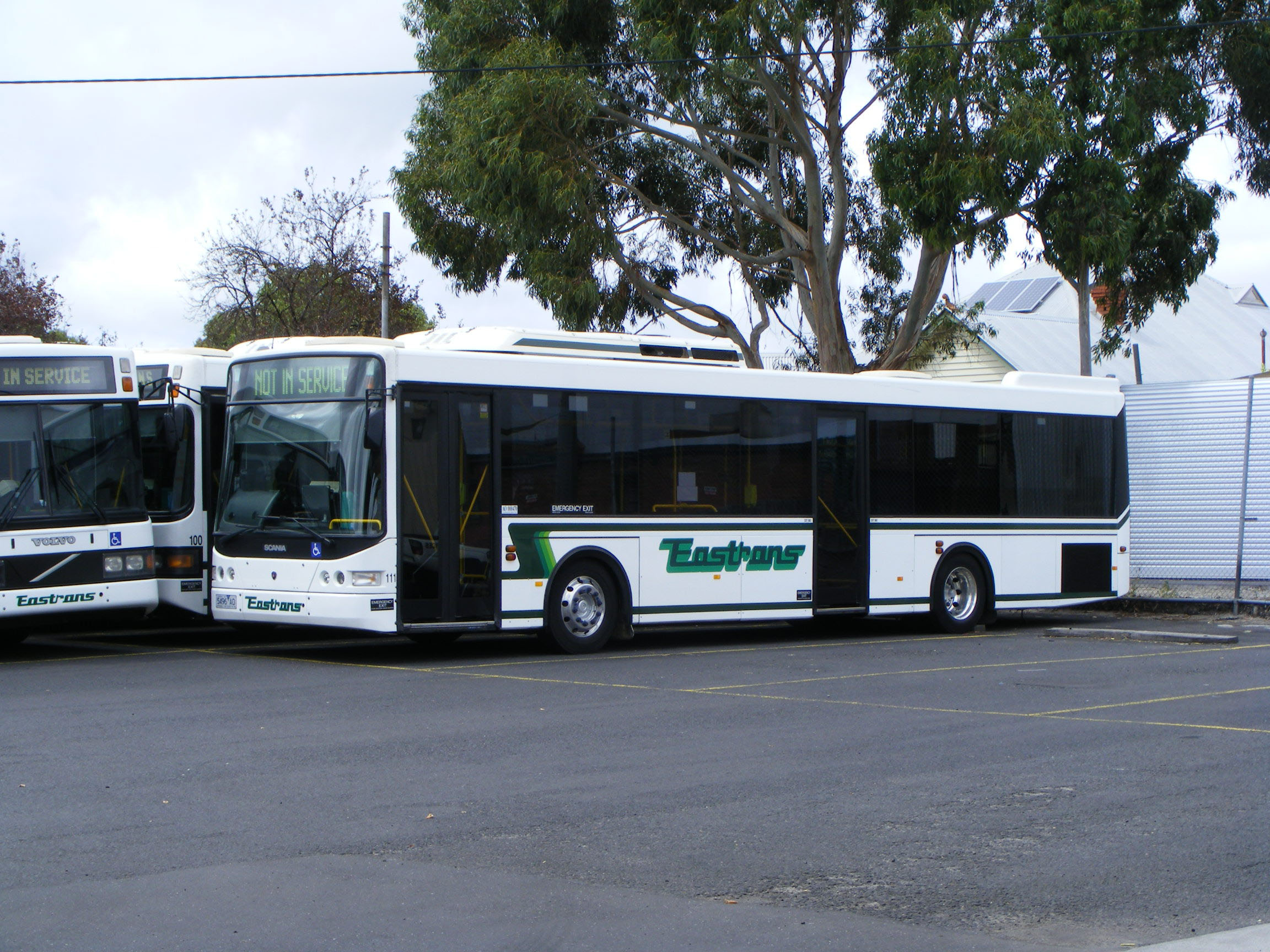 Eastrans | australia.SHOWBUS.com BUS IMAGE GALLERY | CDC Melbourne