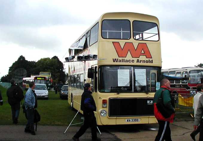 Wallace Arnold at Showbus International 2001