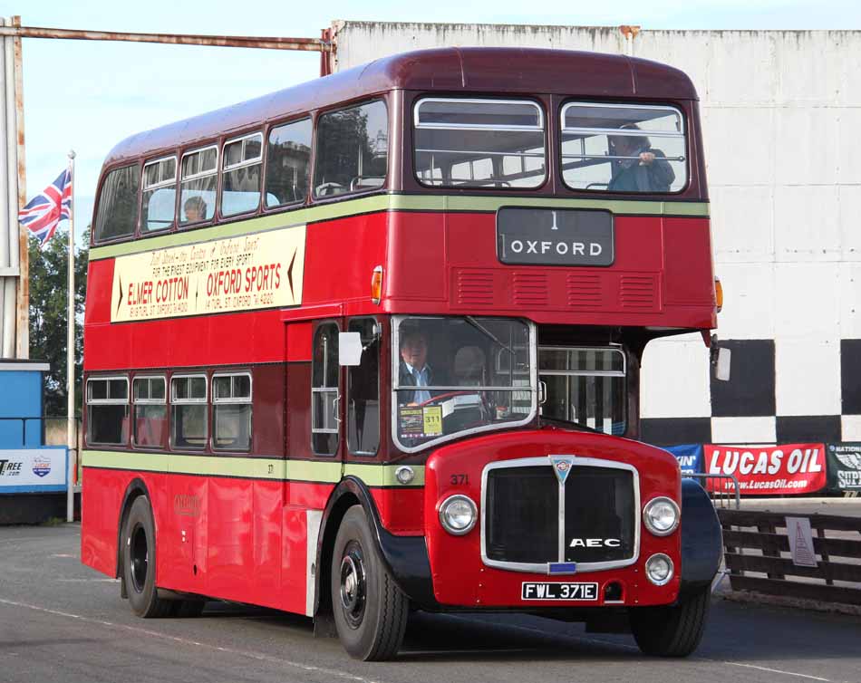 Oxford AEC Renown Northern Counties 371