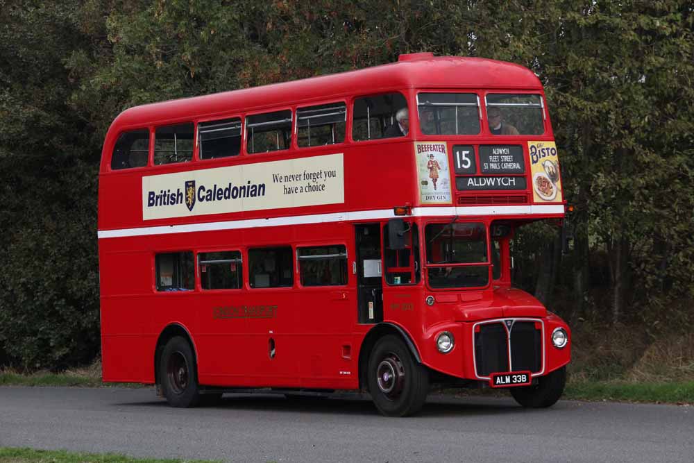 London Transport AEC Routemaster Park Royal RM2033