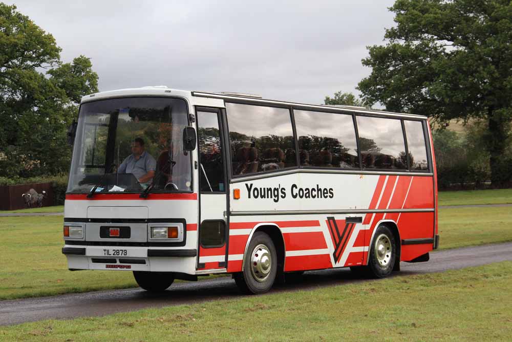 Youngs Coaches Bedford YMPS Plaxton Paramount TIL2878