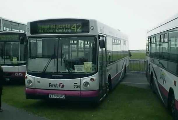 First Essex Dennis Dart Alexander ALX200 739