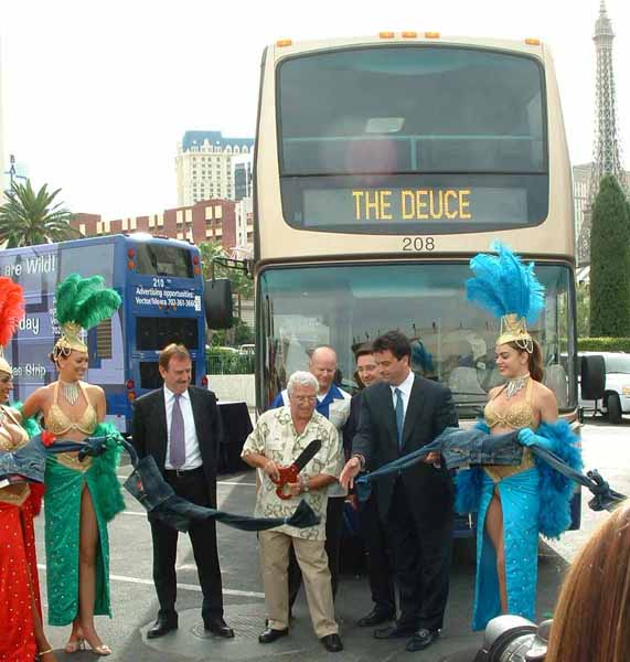 CAT - SHOWBUS INTERNATIONAL PHOTO GALLERY - USA