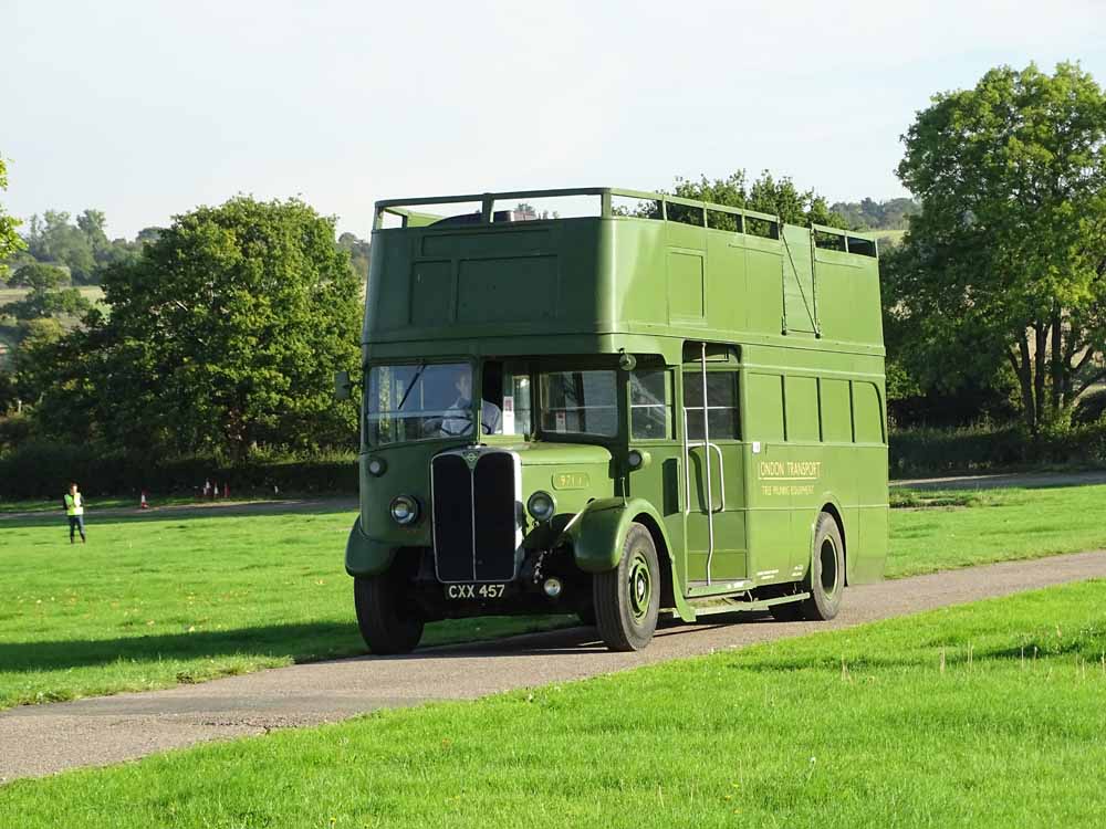 London Transport AEC Regent Weymann 971J
