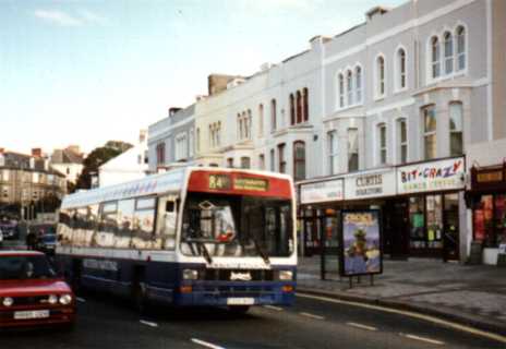 Western National Leyland Lynx 200